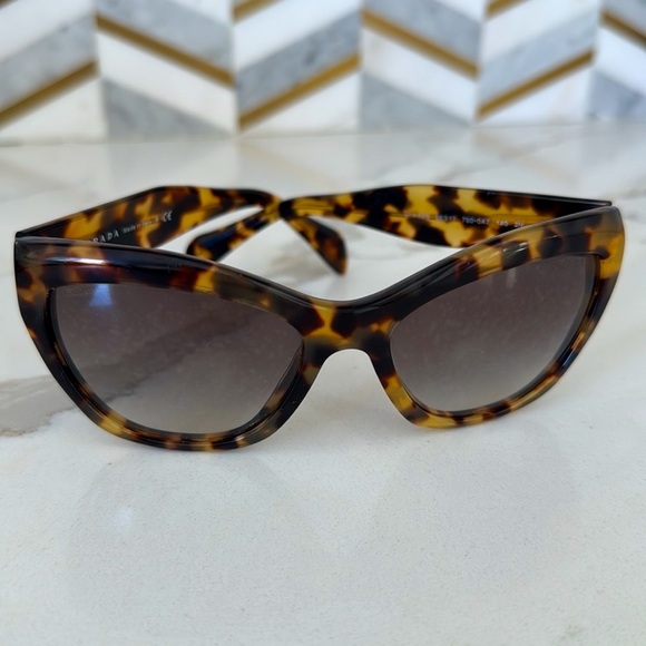 Prada Cat Eye Sunglasses Marbled Tortoise Brown Lens - Picture 6 of 15